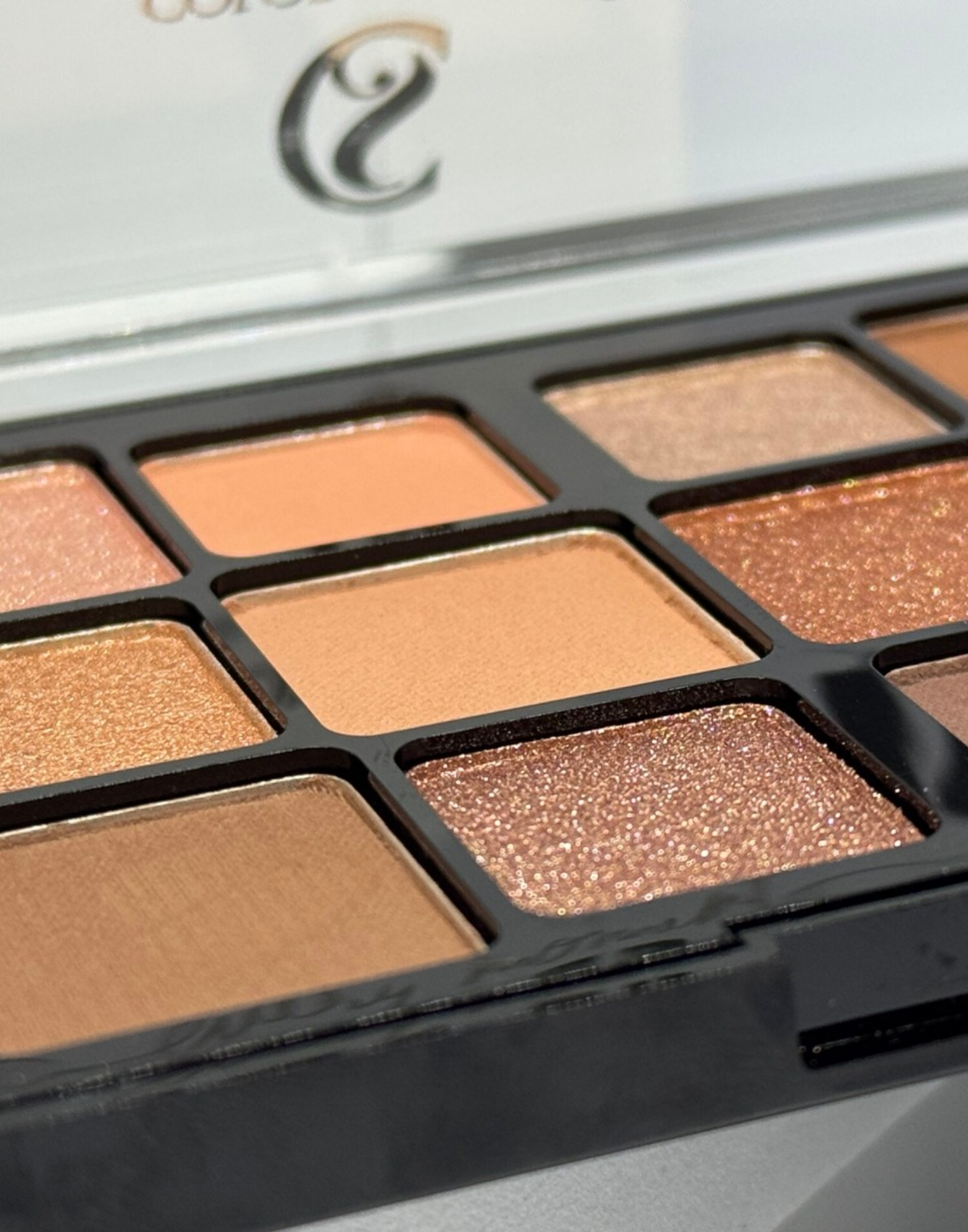 EyeShadow Palette Colour Stroke 18 Colors